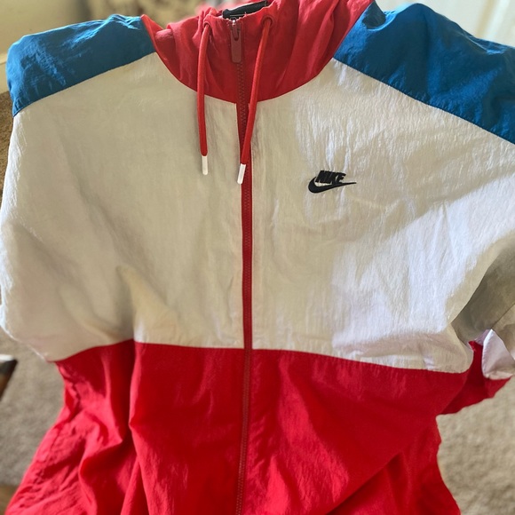 Nike zip up hoodie/windbreaker - Picture 1 of 2